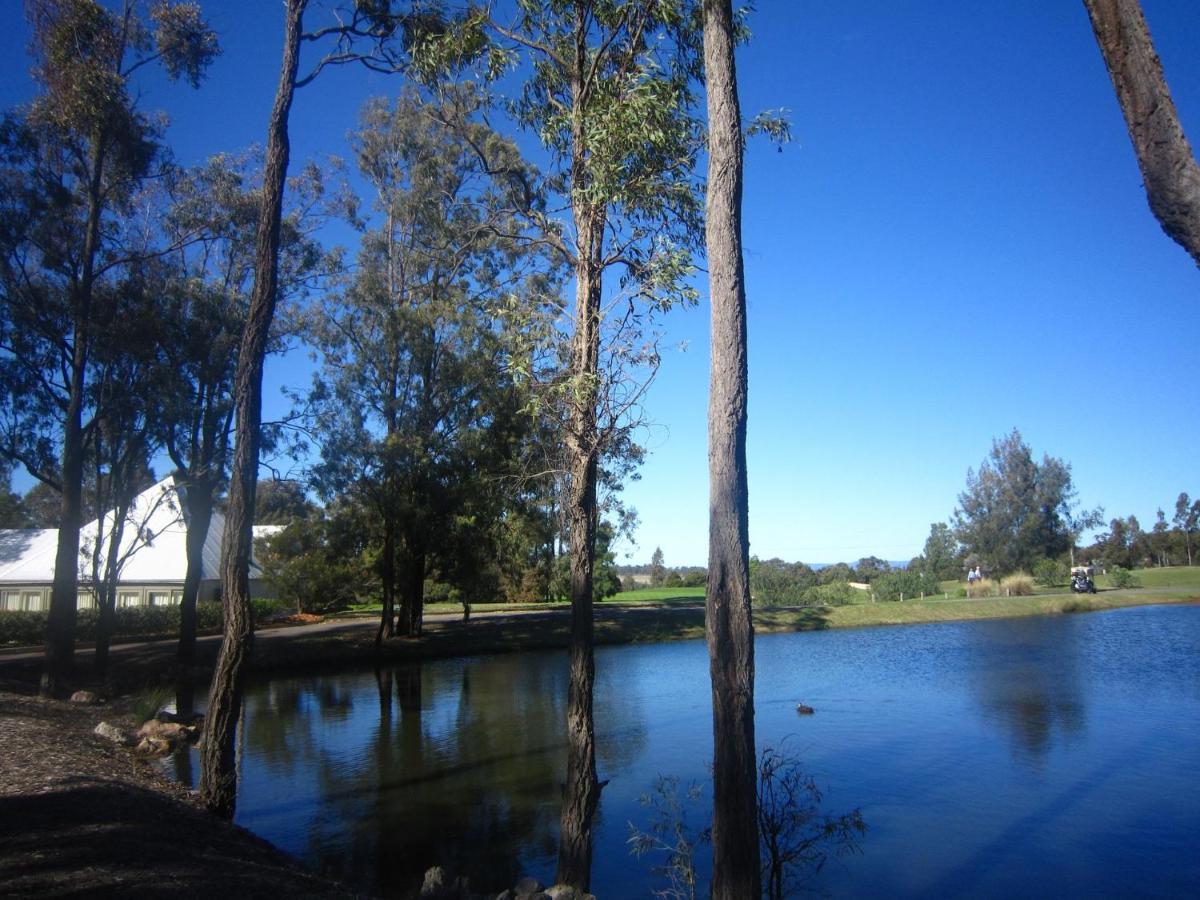 Villa 3Br De Saran Villa Located Within Cypress Lakes Resort Pokolbin Luaran gambar