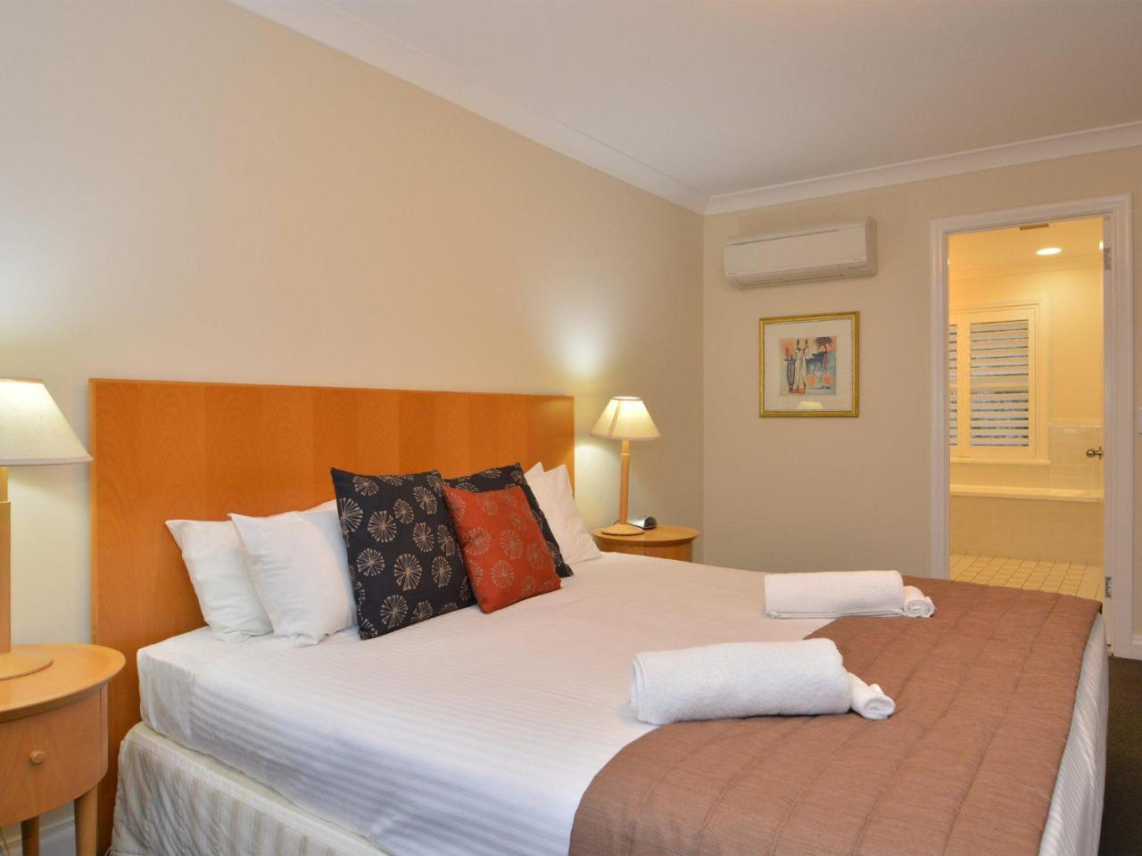 Villa 3Br De Saran Villa Located Within Cypress Lakes Resort Pokolbin Luaran gambar